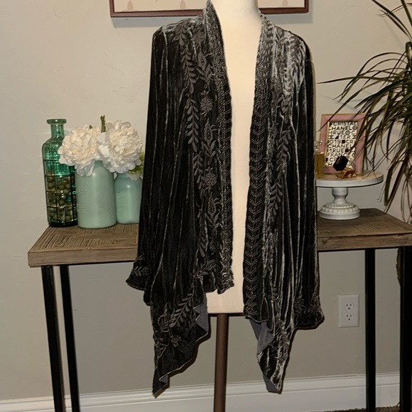 Johnny Was Tops - Johnny Was Dark Gray Velvet Boho Open Front Kimono Floral Stitch Silk Medium